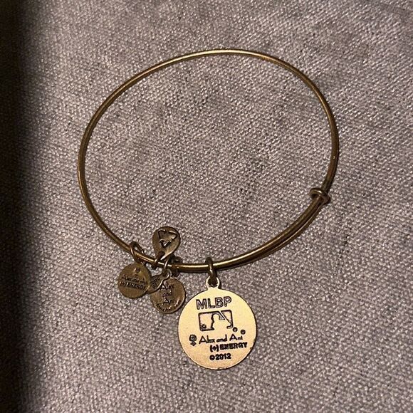 Alex and Ani MLB® Cincinnati Reds Charm Bangle Rafaelian Gold Finish! - Picture 4 of 6